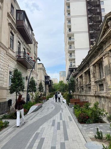Продаётся  объект 150 м², м. Сахил, photo 1 from 30