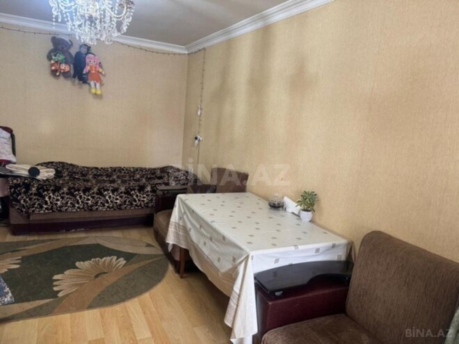 Satılır 1 otaqlı köhnə tikili 35 m², İnşaatçılar m., photo 1 from 9