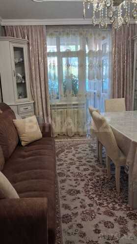 Satılır 2 otaqlı köhnə tikili 55 m², İnşaatçılar m., photo 1 from 15