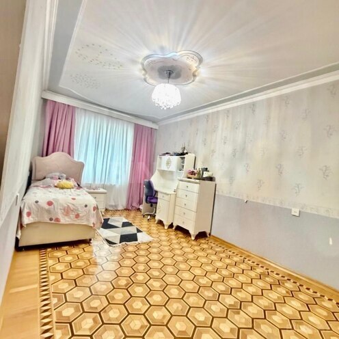 Продаётся 4-комн. вторичка 120 м², м. Элмляр Академиясы, photo 5 from 11