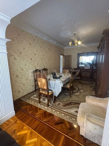 Satılır 5 otaqlı köhnə tikili 120 m², Xalqlar Dostluğu m., photo 7 from 17