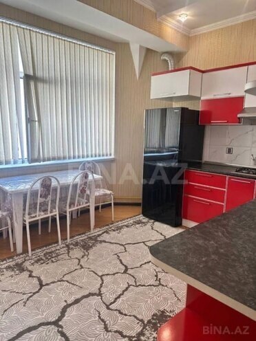 Сдаётся 2-комн. новостройка 72 м², м. Нефтчиляр, photo 1 from 12