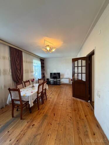 Продаётся 6-комн. дом/дача 200 м², пос. Карачухур, photo 1 from 7