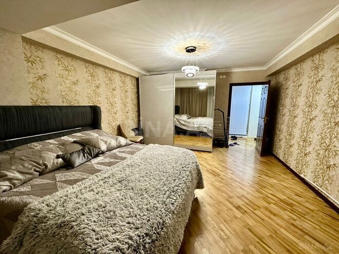 Продаётся 2-комн. вторичка 50 м², м. Гянджлик, photo 1 from 9
