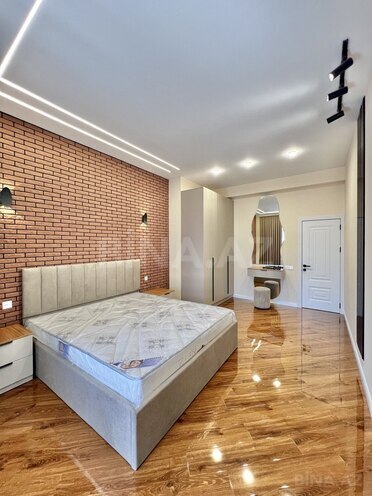 Продается 2-комн. новостройка 80 м², м. 8 ноября, photo 5 from 12