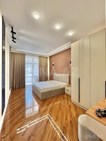 Продается 2-комн. новостройка 80 м², м. 8 ноября, photo 4 from 12