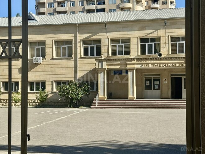 Satılır 4 otaqlı köhnə tikili 100 m², Xalqlar Dostluğu m., photo 26 from 27