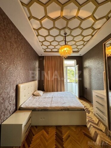Продаётся 2-комн. вторичка 64 м², м. Элмляр Академиясы, photo 6 from 15