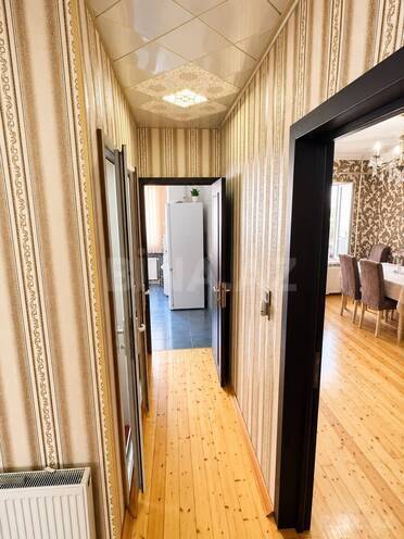 Продаётся 2-комн. вторичка 70 м², м. Ази Асланов, photo 5 from 11