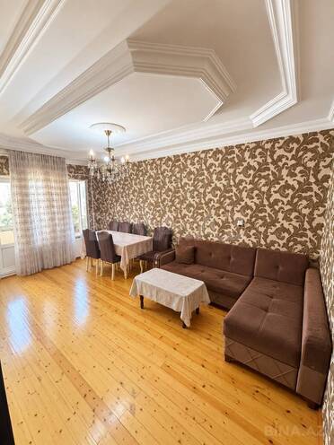 Продаётся 2-комн. вторичка 70 м², м. Ази Асланов, photo 1 from 11