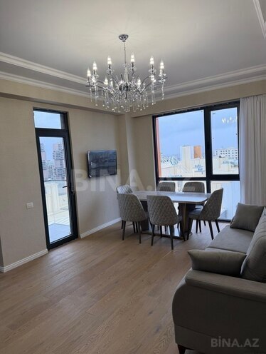 İcarəyə verilir 3 otaqlı yeni tikili 75 m², İnşaatçılar m., photo 3 from 16