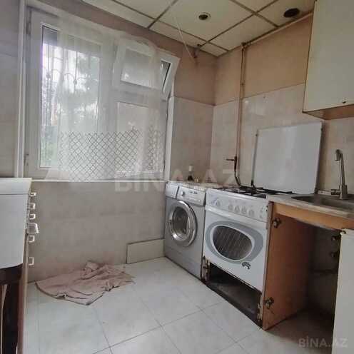 Продаётся 4-комн. вторичка 100 м², м. Нефтчиляр, photo 16 from 22