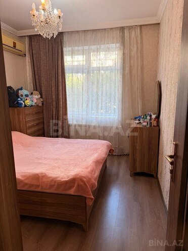 Продаётся 3-комн. вторичка 60 м², м. Ази Асланов, photo 8 from 20
