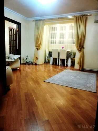 Продаётся 3-комн. вторичка 90 м², м. 20 января, photo 1 from 9