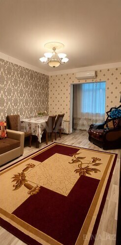 Продаётся 2-комн. вторичка 65 м², Хатаинский р., photo 1 from 11