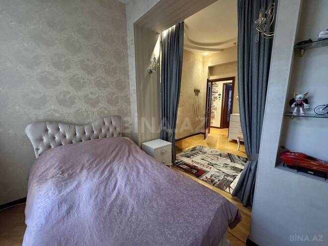 Satılır 4 otaqlı köhnə tikili 120 m², Sahil m., photo 11 from 16