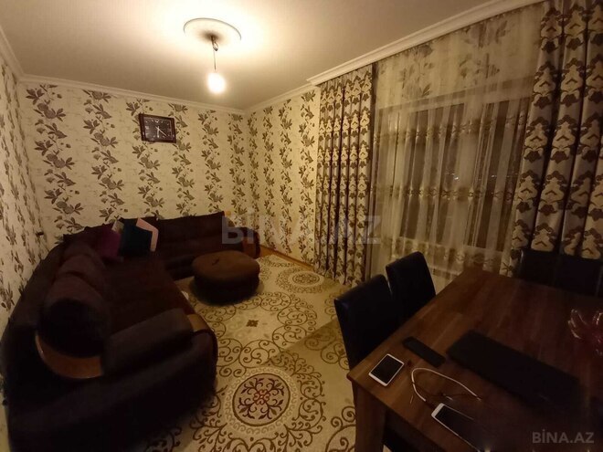 Продаётся 3-комн. вторичка 72 м², Хатаинский р., photo 1 from 10