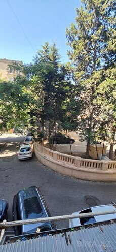Satılır 2 otaqlı köhnə tikili 60 m², 28 May m., photo 3 from 13