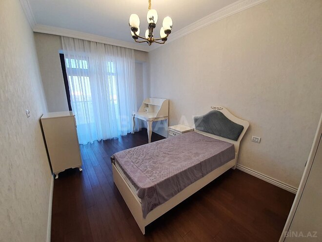 Сдаётся 4-комн. новостройка 180 м², м. 8 ноября, photo 18 from 28