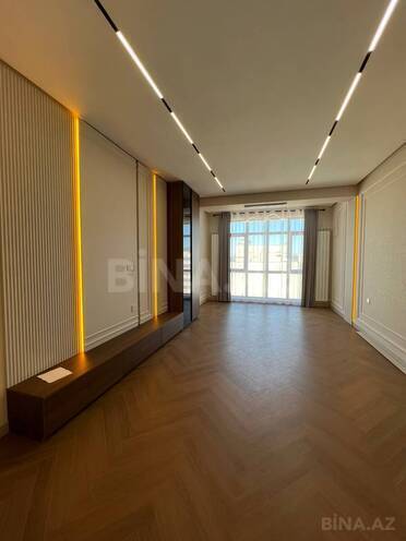 Продаётся 3-комн. новостройка 130 м², м. Иншаатчылар, photo 1 from 12