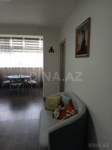 Продаётся 3-комн. вторичка 70 м², м. Низами, photo 3 from 21