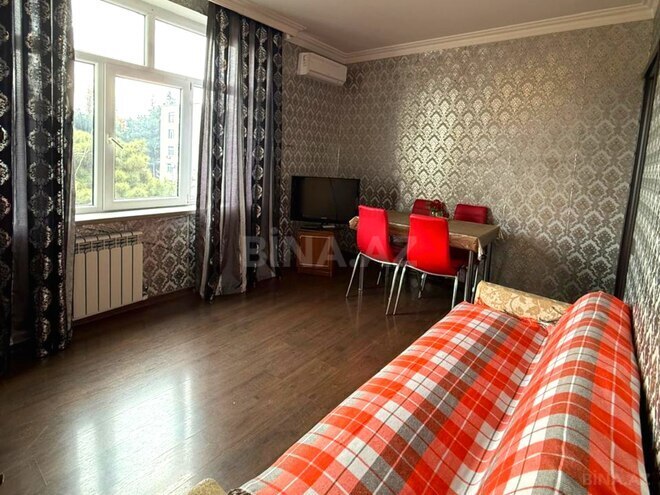 Продается 2-комн. вторичка 40 м², пос. Бакиханова, photo 1 from 21