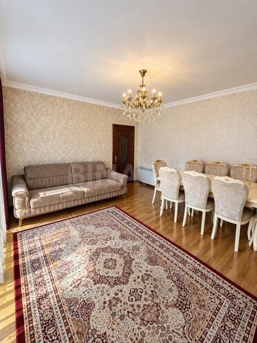 Продаётся 4-комн. вторичка 110 м², м. Элмляр Академиясы, photo 1 from 14