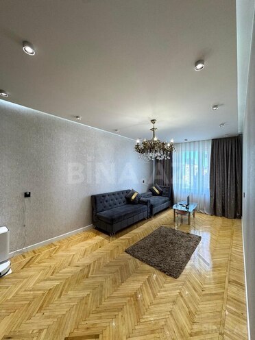 Продаётся 3-комн. вторичка 85 м², м. Элмляр Академиясы, photo 4 from 9