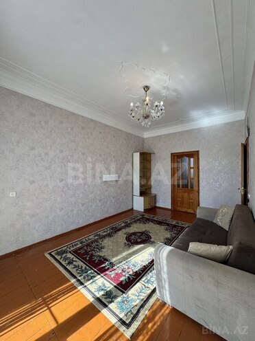 Продаётся 2-комн. вторичка 45 м², м. Нариман Нариманов, photo 3 from 12