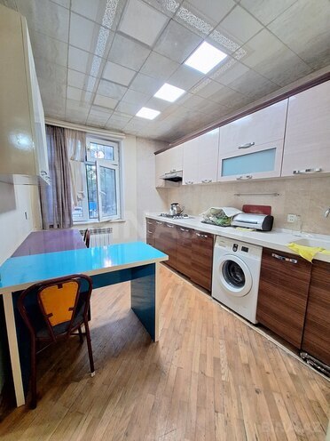 Сдаётся 4-комн. вторичка 130 м², м. Нариман Нариманов, photo 1 from 16