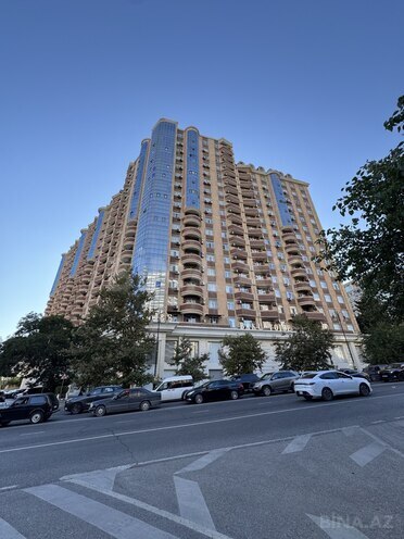 Продаётся 3-комн. новостройка 130 м², м. Гянджлик, photo 1 from 22