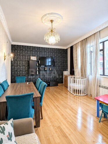 Satılır 2 otaqlı yeni tikili 102 m², 8 Noyabr m., photo 1 from 31