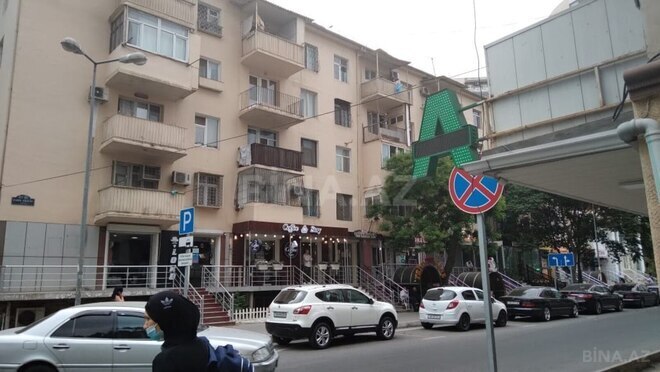 İcarəyə verilir 3 otaqlı köhnə tikili 78 m², Elmlər Akademiyası m., photo 1 from 15