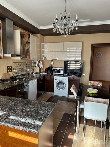 Продаётся 4-комн. новостройка 212 м², м. Элмляр Академиясы, photo 13 from 18