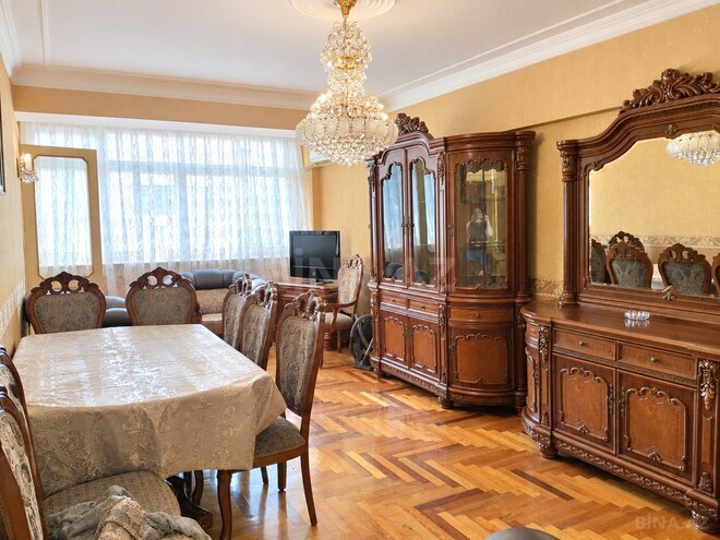 İcarəyə verilir 2 otaqlı köhnə tikili 60 m², Elmlər Akademiyası m., photo 3 from 9