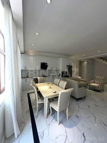İcarəyə verilir 5 otaqlı yeni tikili 250 m², 28 May m., photo 4 from 24
