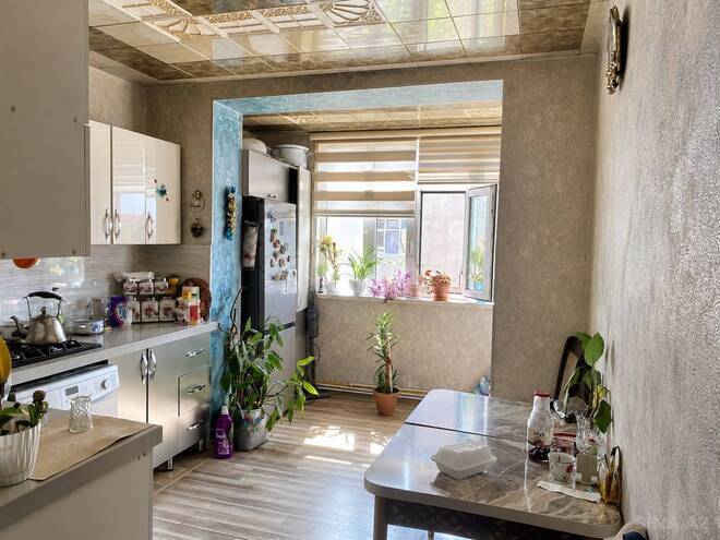 Продаётся 2-комн. вторичка 53 м², photo 1 from 9