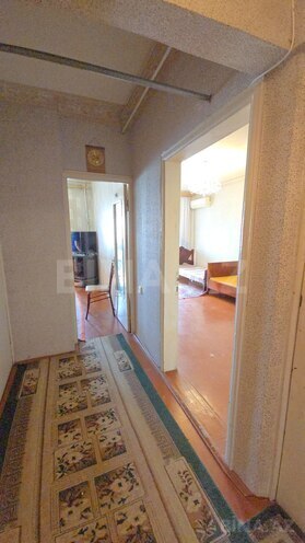 Продаётся 3-комн. вторичка 65 м², м. Нефтчиляр, photo 1 from 11