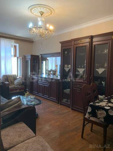 Продается 3-комн. вторичка 60 м², м. Иншаатчылар, photo 4 from 13