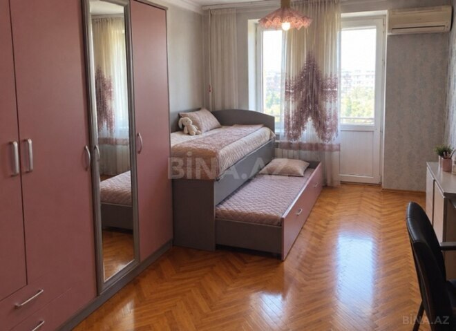 Сдаётся 3-комн. вторичка 70 м², м. Низами, photo 4 from 12