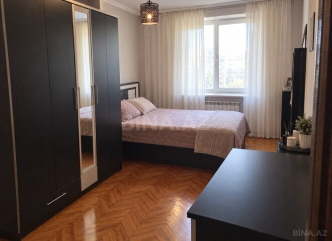 Сдаётся 3-комн. вторичка 70 м², м. Низами, photo 3 from 12