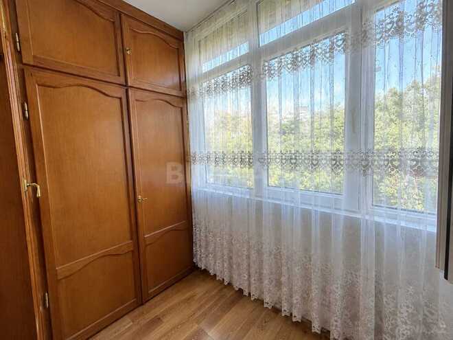 Продаётся 3-комн. вторичка 70 м², м. Кара Караев, photo 13 from 18