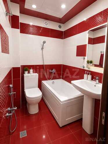 Продаётся 3-комн. вторичка 70 м², м. Кара Караев, photo 12 from 18
