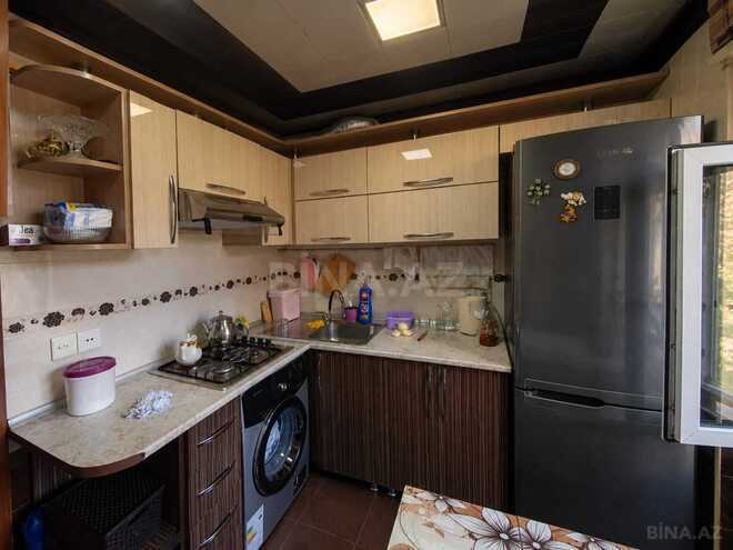 Продаётся 3-комн. вторичка 70 м², м. Кара Караев, photo 10 from 18