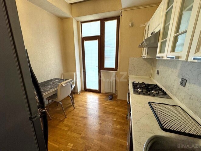 İcarəyə verilir 3 otaqlı yeni tikili 80 m², Qara Qarayev m., photo 10 from 13