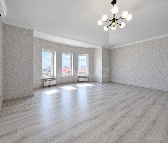 Сдаётся 2-комн. новостройка 75 м², пос. Бадамдар, photo 1 from 14