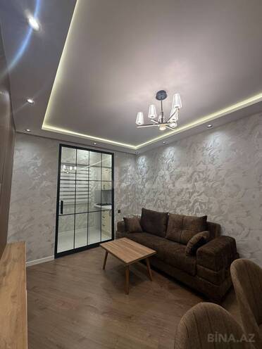 Продаётся 3-комн. вторичка 65 м², м. Халглар Достлугу, photo 1 from 16