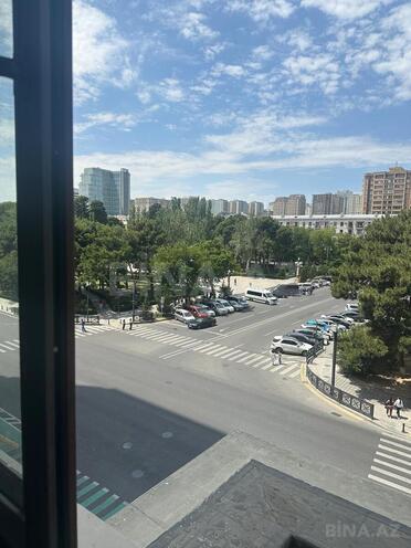 Сдаётся 3-комн. новостройка 80 м², м. 28 мая, photo 1 from 15