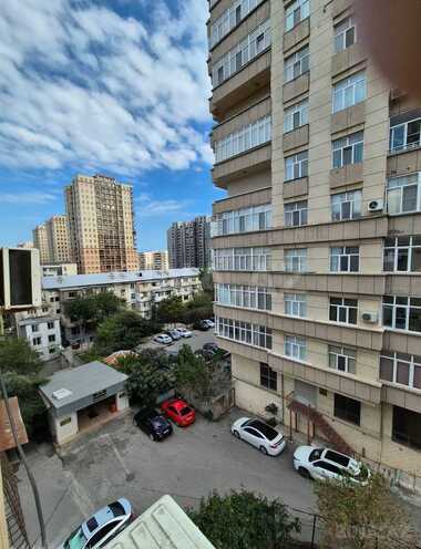 Satılır 1 otaqlı köhnə tikili 35 m², İnşaatçılar m., photo 8 from 16