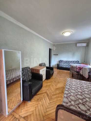 Satılır 1 otaqlı köhnə tikili 35 m², İnşaatçılar m., photo 4 from 16